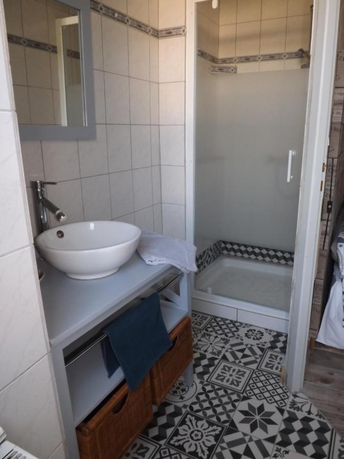 La Girondine Bed & Breakfast Galgon Екстериор снимка