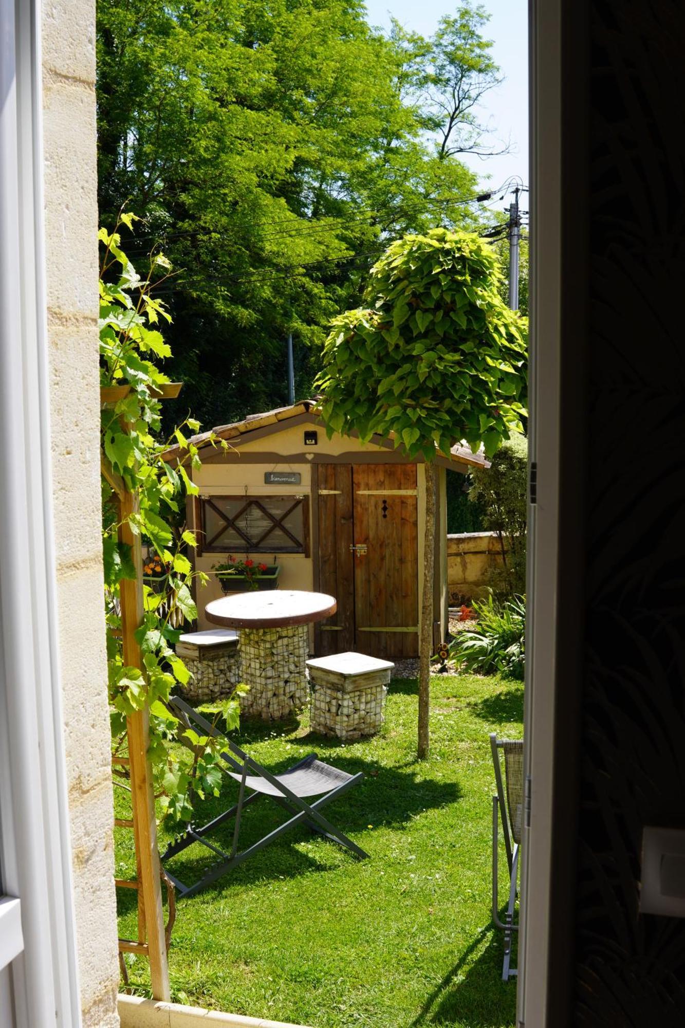 La Girondine Bed & Breakfast Galgon Екстериор снимка
